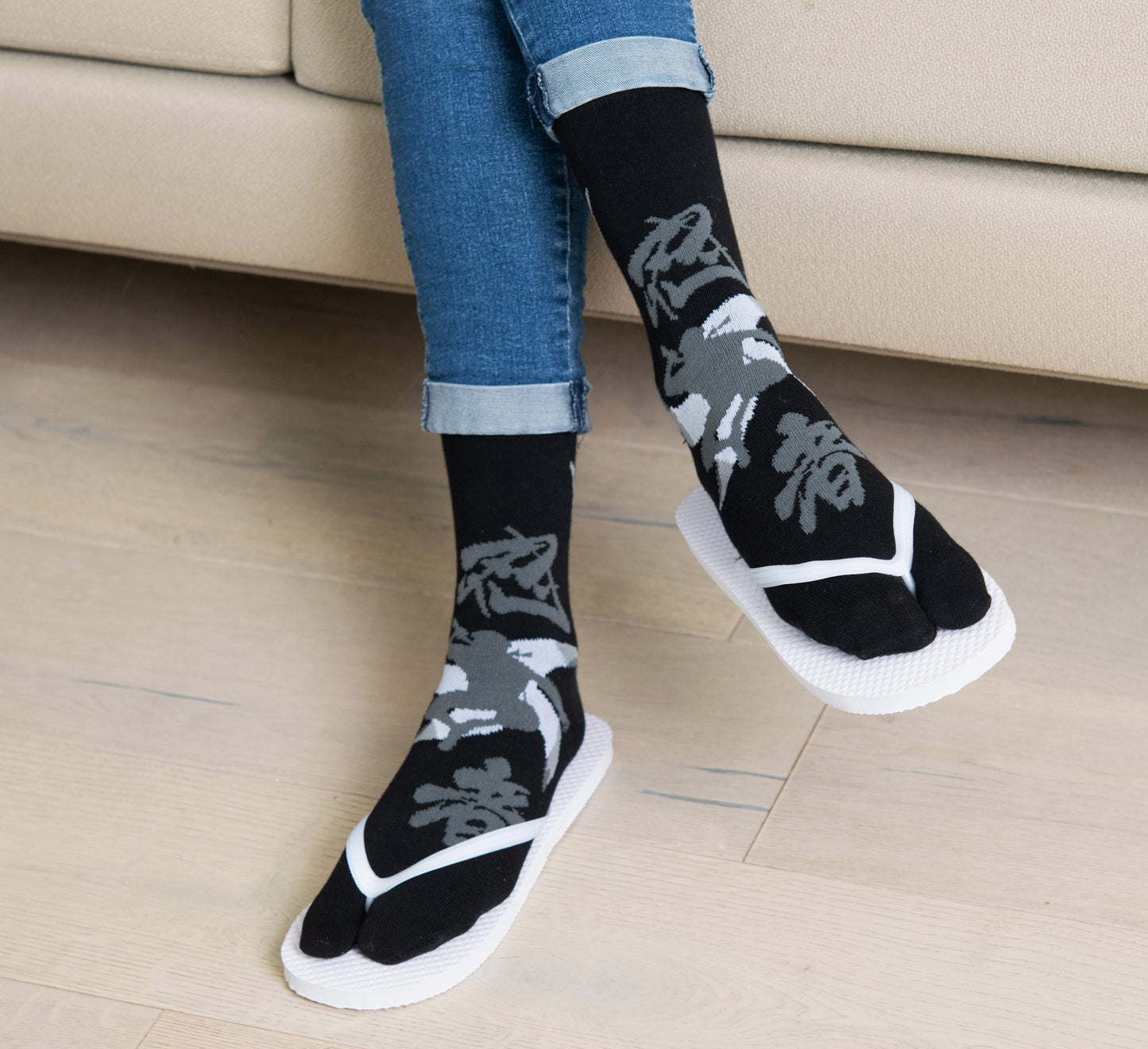 1 Pair - V-Toe Flip Flop Tabi Socks - Ninja Black Socks