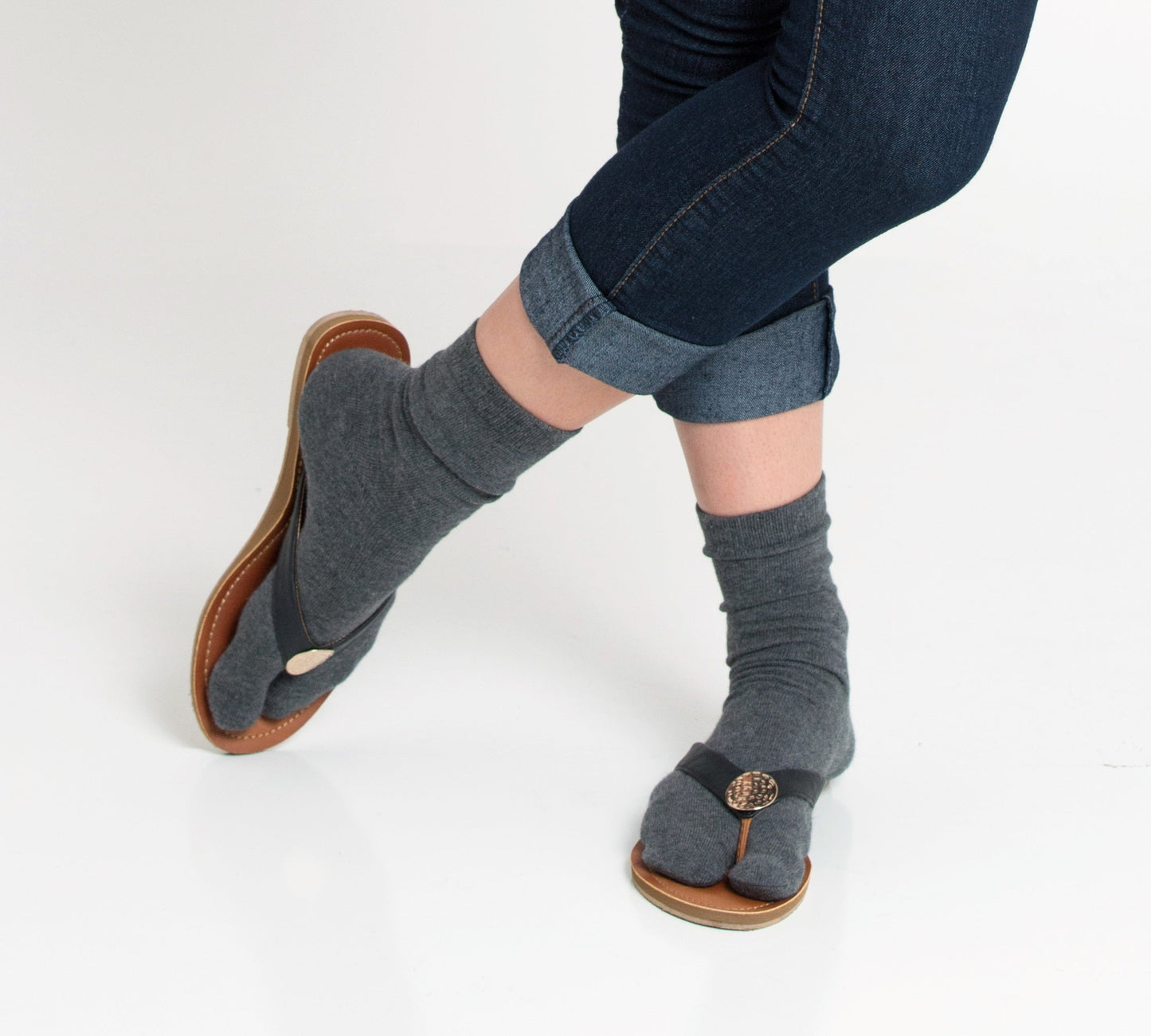 B0CVL4D86L - 3 Pairs V-Toe Socks Black, Khaki and Grey