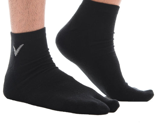 Athletic Black Solid V-Toe Flip Flop Tabi Big Toe Ankle Socks Comfortable Stylish For Men And Women
