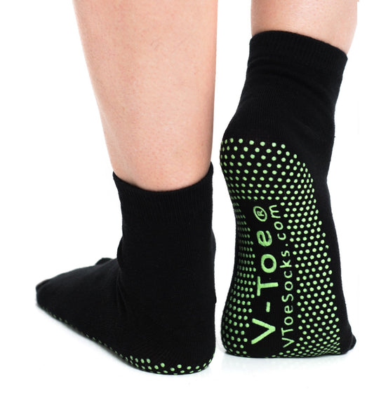 1 Pair - V-Toe Flip Flop Tabi Socks Casual Black Nonskid Solid - Yoga & Hospital Socks