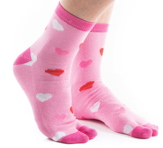 1 Pair - V-Toe Split Toe Socks Flip Flop Socks Tabi Big Toe Style Fits Men Shoe Size 7 - 10.5 Women Size 8.5 - 11 - Hearts