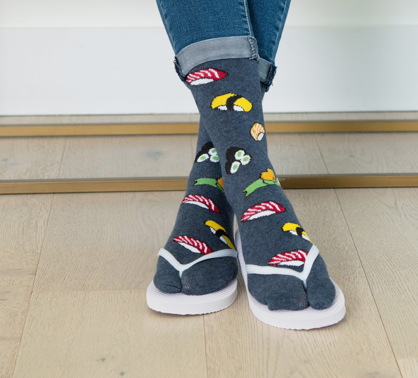 1 Pair - V-Toe Flip Flop Tabi Socks - Sushi Socks