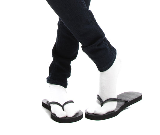 3 Pairs V-Toe Thicker 2 White, 1 Black Flip-Flop Tabi Big Toe Crew Socks Comfortable Stylish For Men And Women Fun Socks